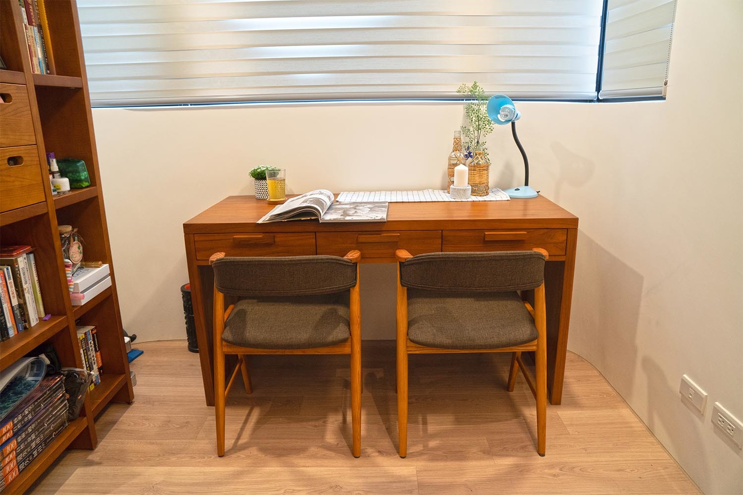 實木書桌、實木餐椅