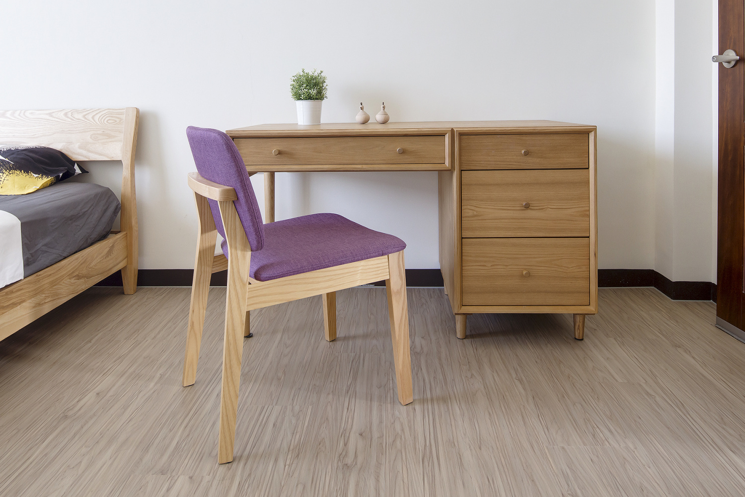 梣木書桌、梣木彩色椅
