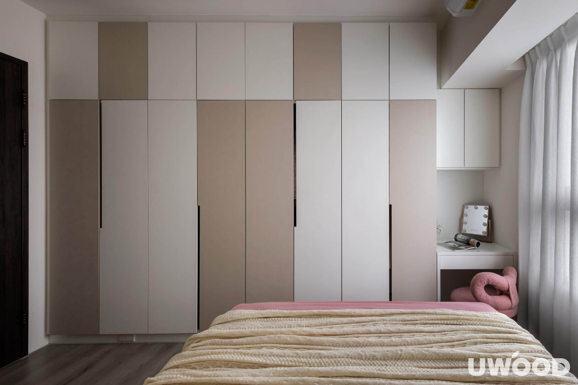 奶茶色系統櫃設計